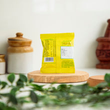 Load image into Gallery viewer, Arya Vaidya Sala Kottakkal Eladi Churnam-pack of 5