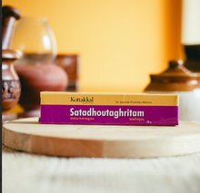 Load image into Gallery viewer, Arya Vaidya Sala Kottakkal Satadhauta Ghritam (Lami Tube)