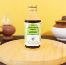 Load image into Gallery viewer, Arya Vaidya Sala Kottakkal Balapunarnavadi Kashayam
