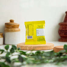 Load image into Gallery viewer, Arya Vaidya Sala Kottakkal Valiya Karpuradi Churnam
