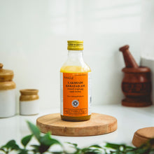 Load image into Gallery viewer, Arya Vaidya Sala Kottakkal Lakshadi kera Tailam
