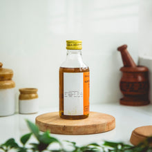 Load image into Gallery viewer, Arya Vaidya Sala Kottakkal Karpuradi Tailam
