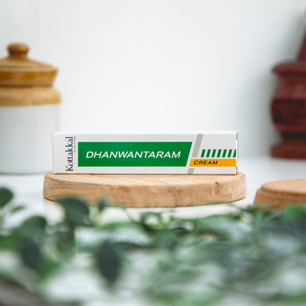 Arya Vaidya Sala Kottakkal Dhanwantaram Cream
